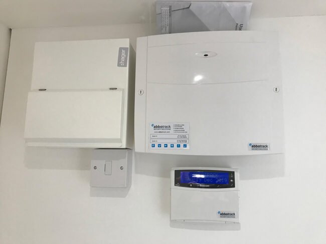 Wireless Intruder Alarm – Garden Office / Hull